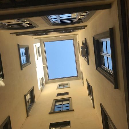 Residenza D'Epoca Al Numero 8 ฟลอเรนซ์ ภายนอก รูปภาพ