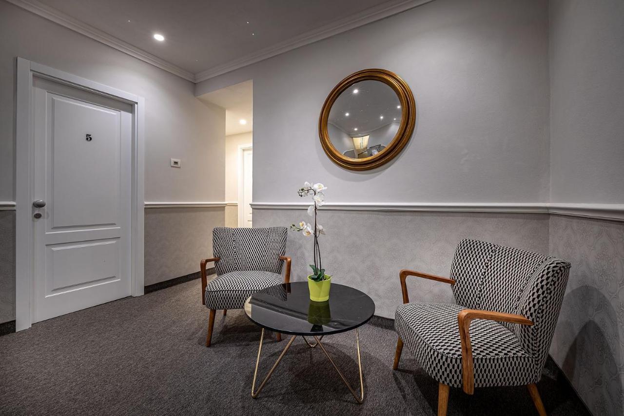 Residenza D'Epoca Al Numero 8 ฟลอเรนซ์ ภายนอก รูปภาพ