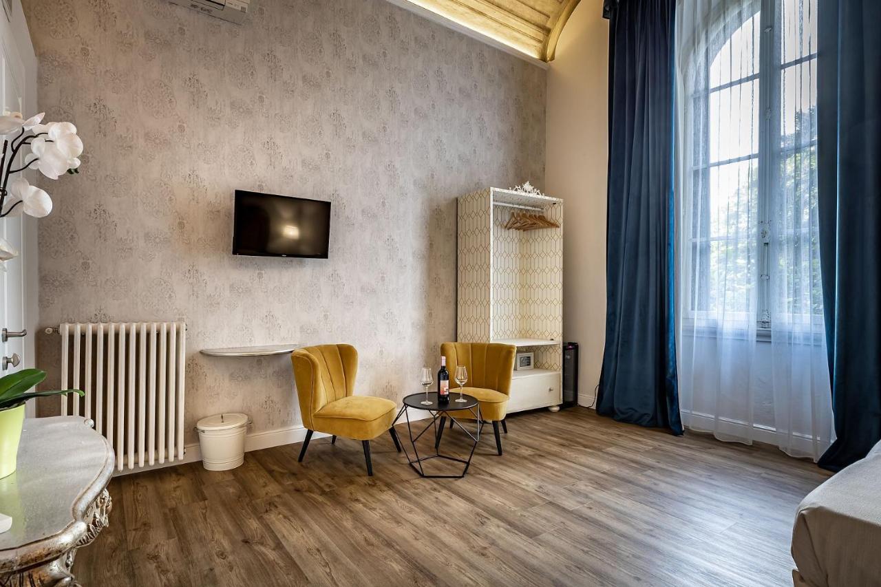 Residenza D'Epoca Al Numero 8 ฟลอเรนซ์ ภายนอก รูปภาพ