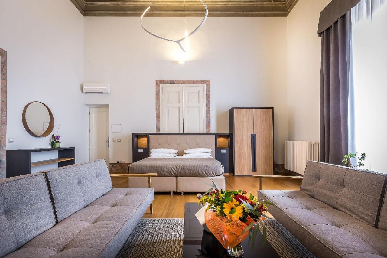 Residenza D'Epoca Al Numero 8 ฟลอเรนซ์ ภายนอก รูปภาพ